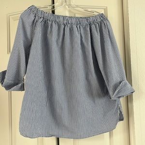 Blue and white striped on or off shoulder 100% cotton shirt size S/P